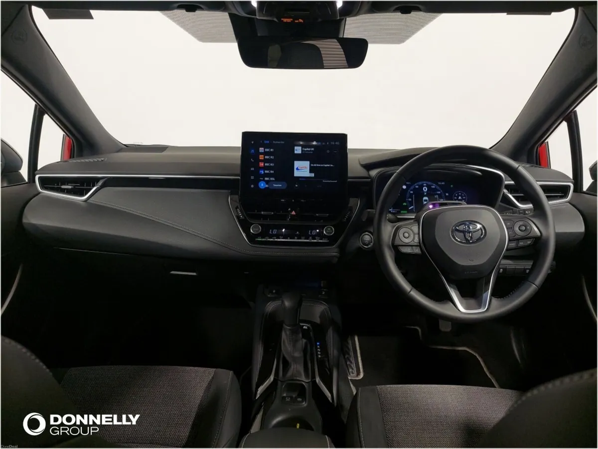 Toyota Corolla Touring Sport Design - Image 5