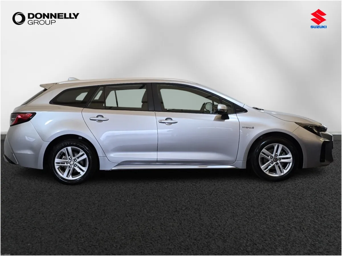Suzuki Swace Estate Motion - Image 3