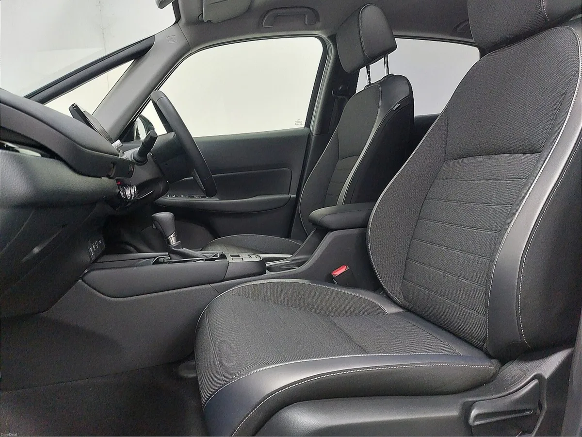 Honda Jazz Hatchback Crosstar Advance - Image 2
