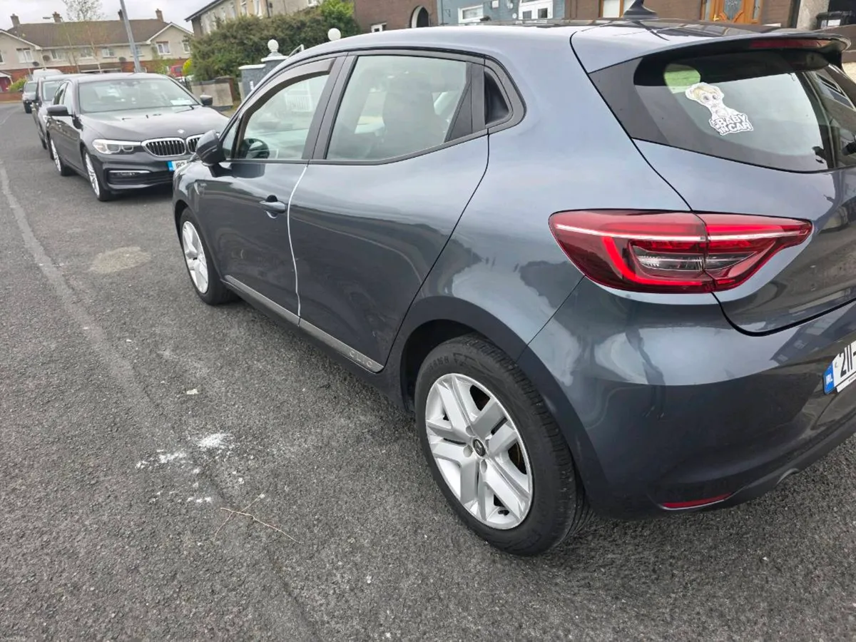 2021 Renault Clio only 42.5k kms - Image 3