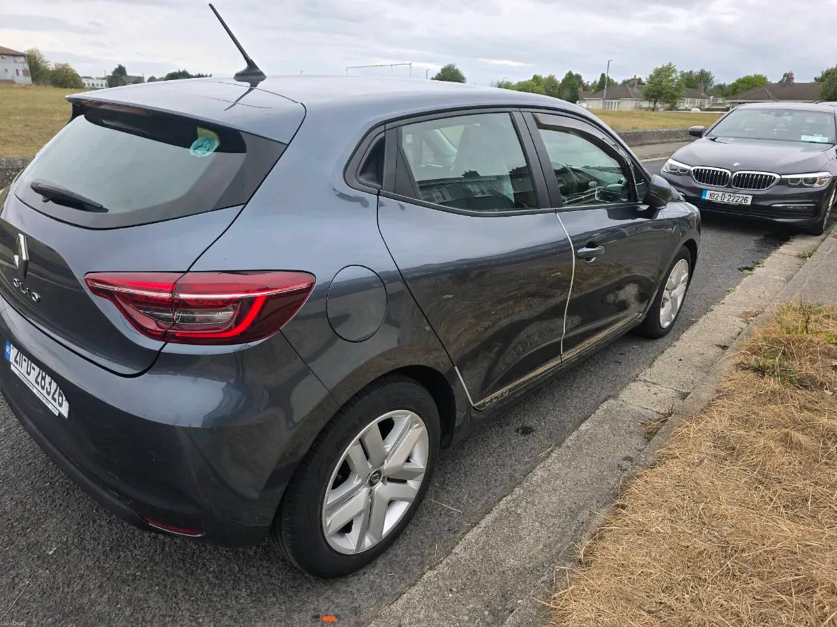 2021 Renault Clio only 42.5k kms - Image 4