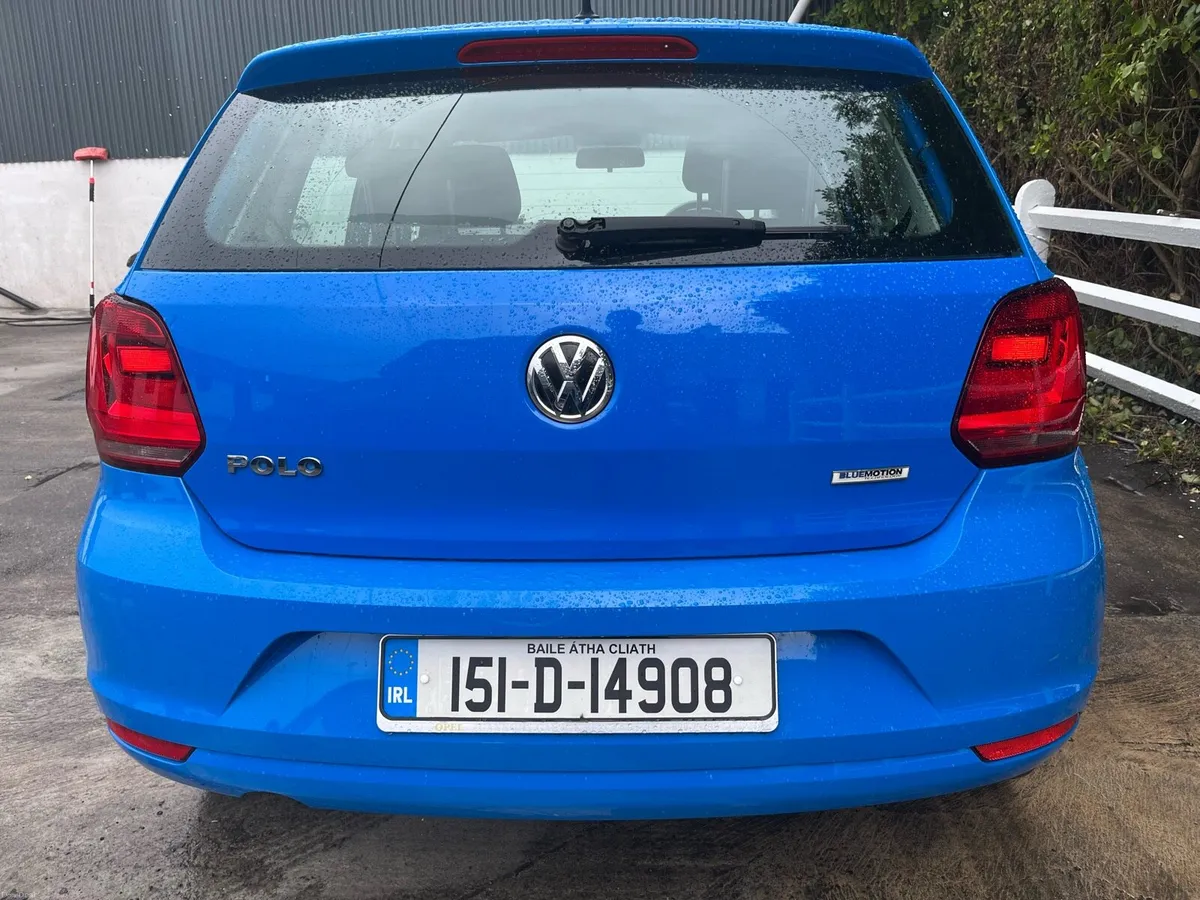 Volkswagen Polo 2015 - Image 2