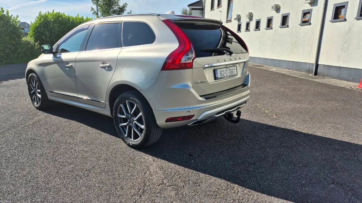 Volvo XC60 D4 SE LUX GT Auto 2.0 T/D 190bhp - Image 5