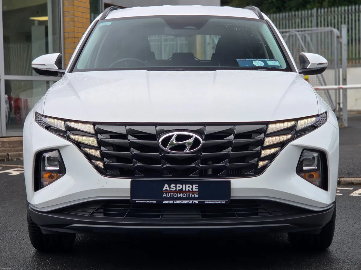 **High Spec** Hyundai Tucson Executive - Image 5