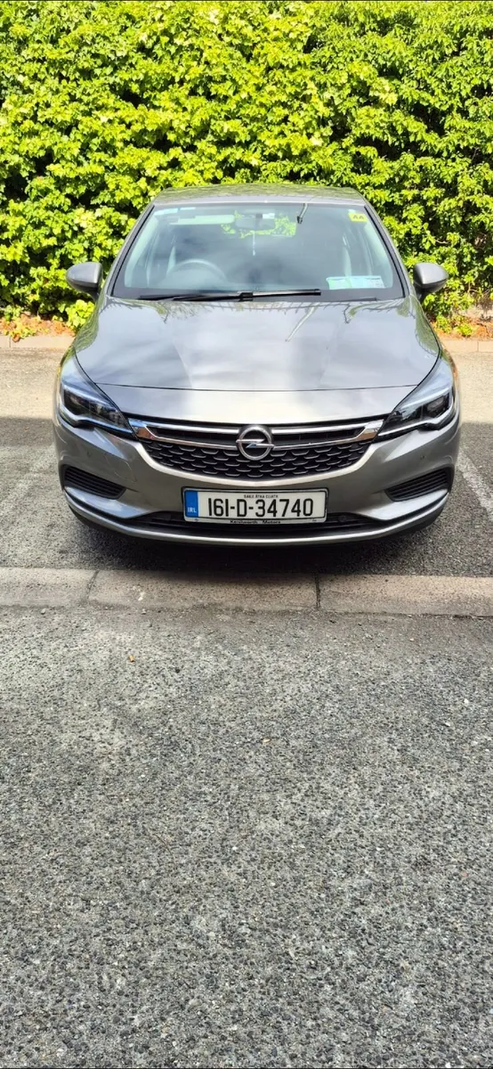 Opel Astra 2016 - Image 1