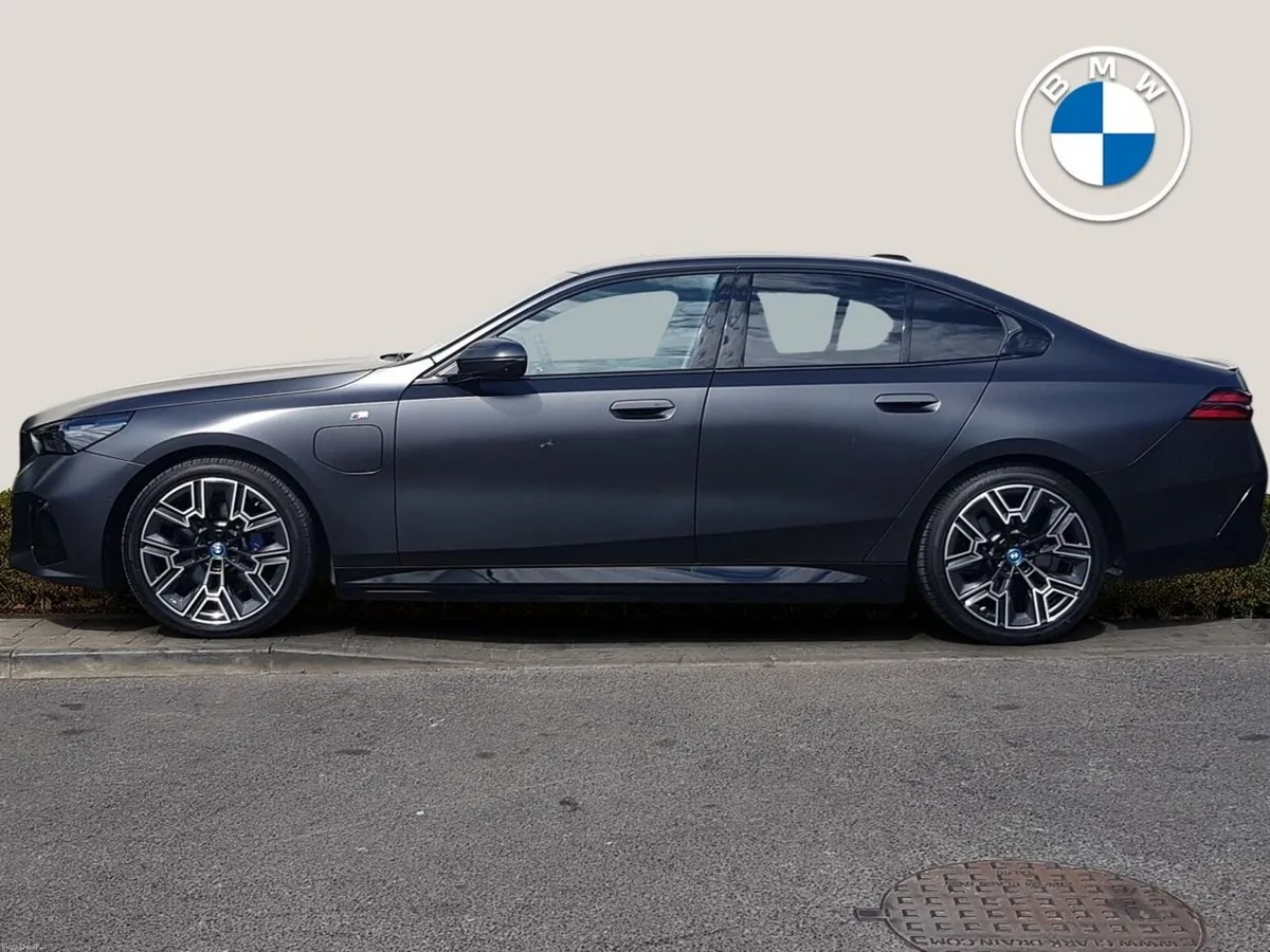BMW 5-Series 530e M Sport - Image 3