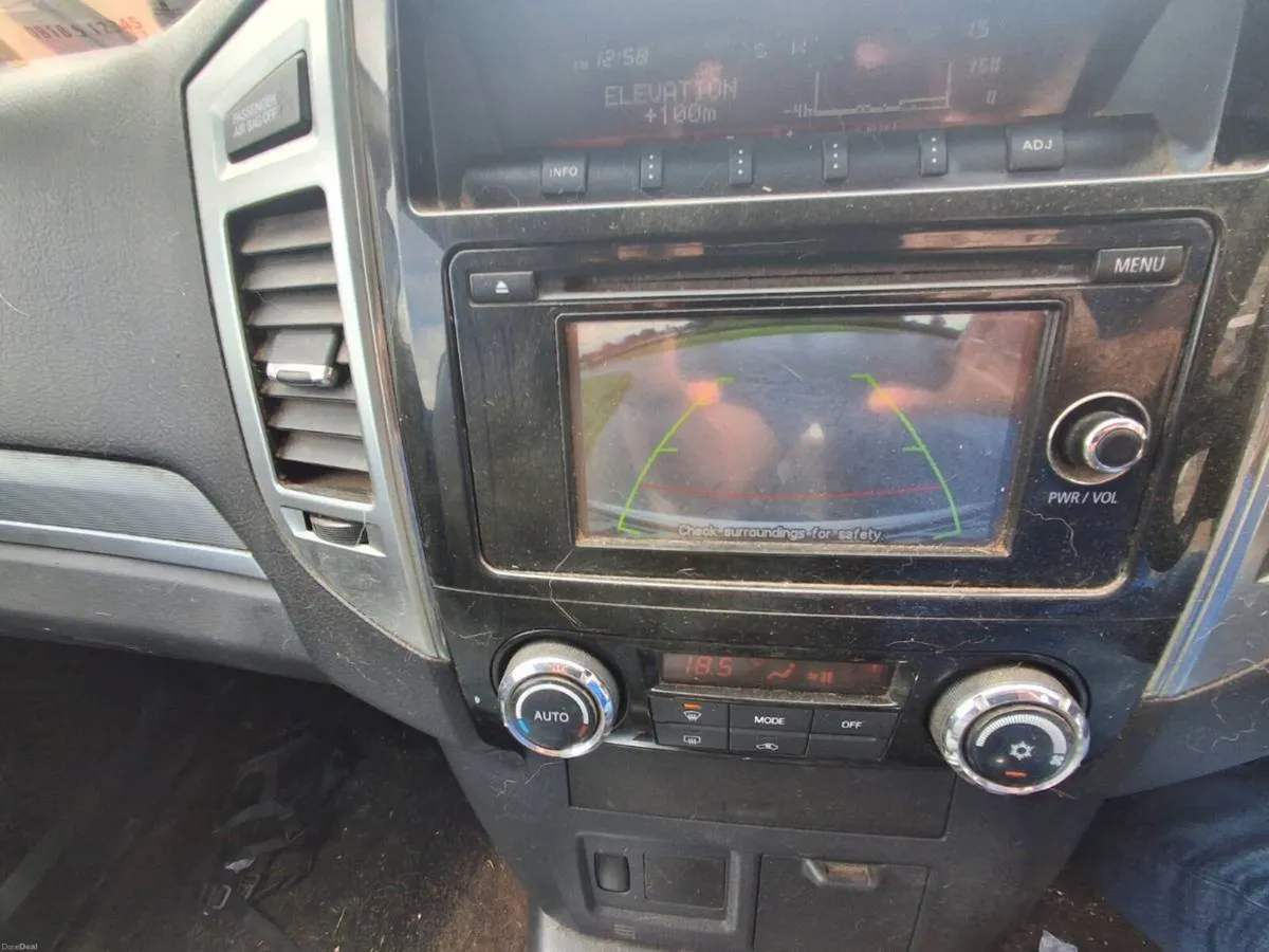Mitsubishi  Pajero - Image 3