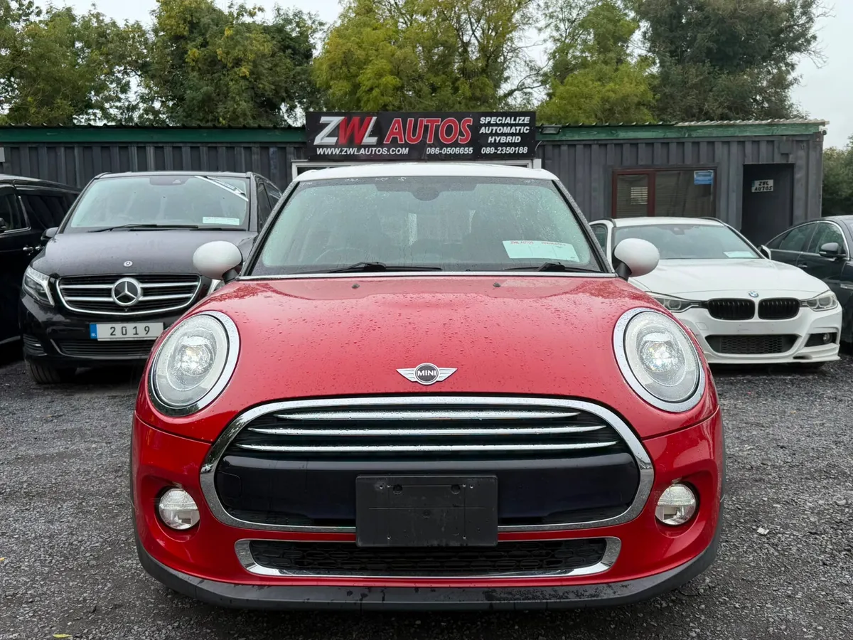 17 Mini Cooper 1.5 - Image 2