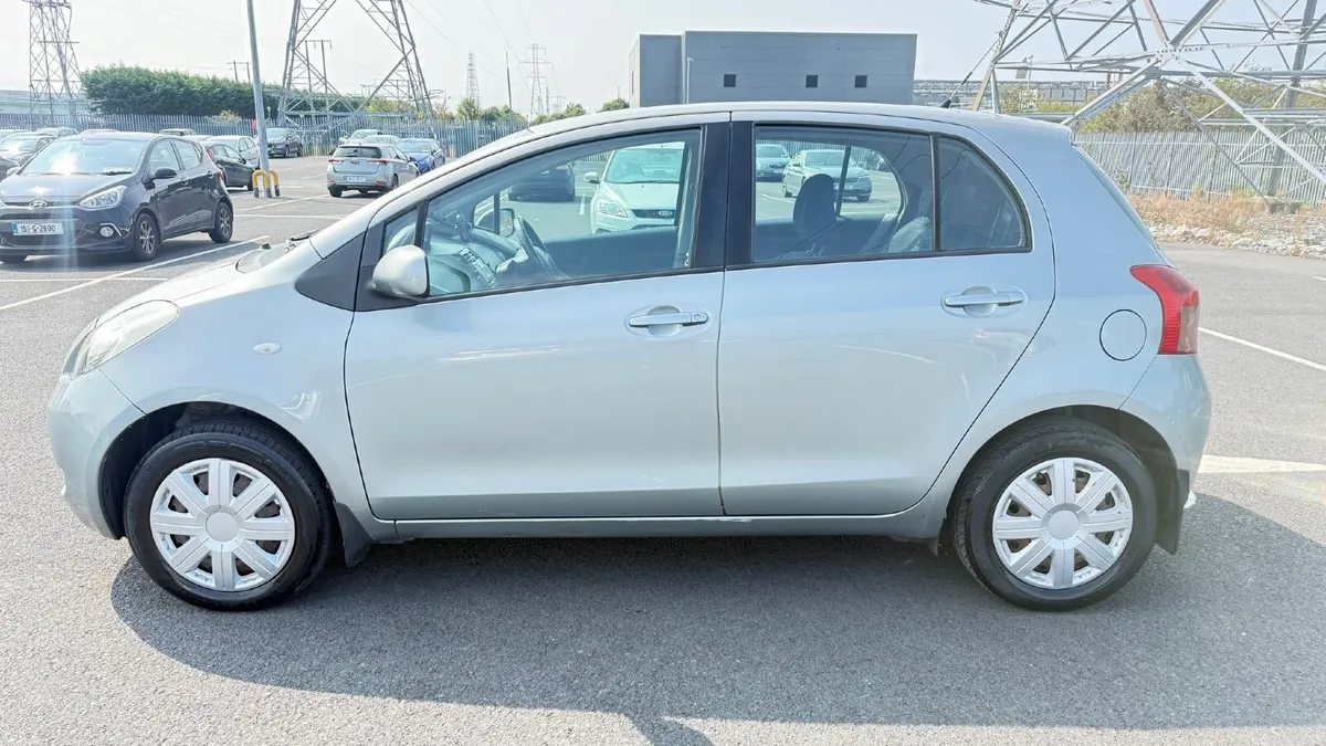 Toyota Yaris 2006 - Image 6