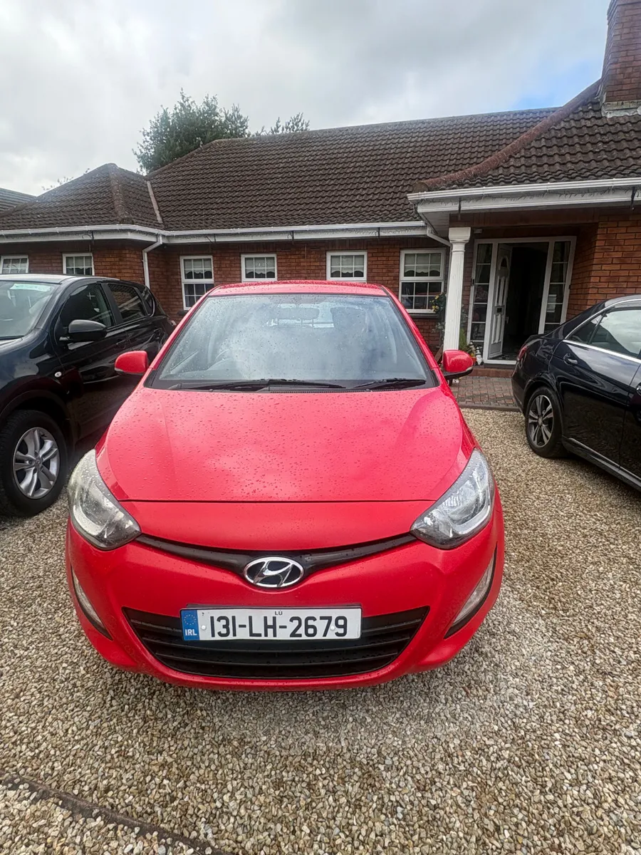 Hyundai i20 2013, 1.2 litre petrol , manual - Image 2