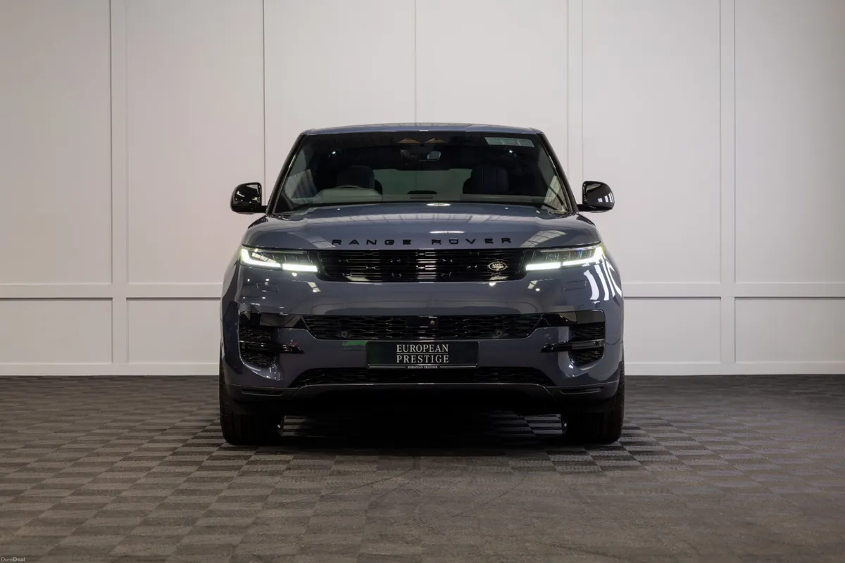2025 Range Rover Sport P460e Dynamic SE *Pan Roof - Image 2