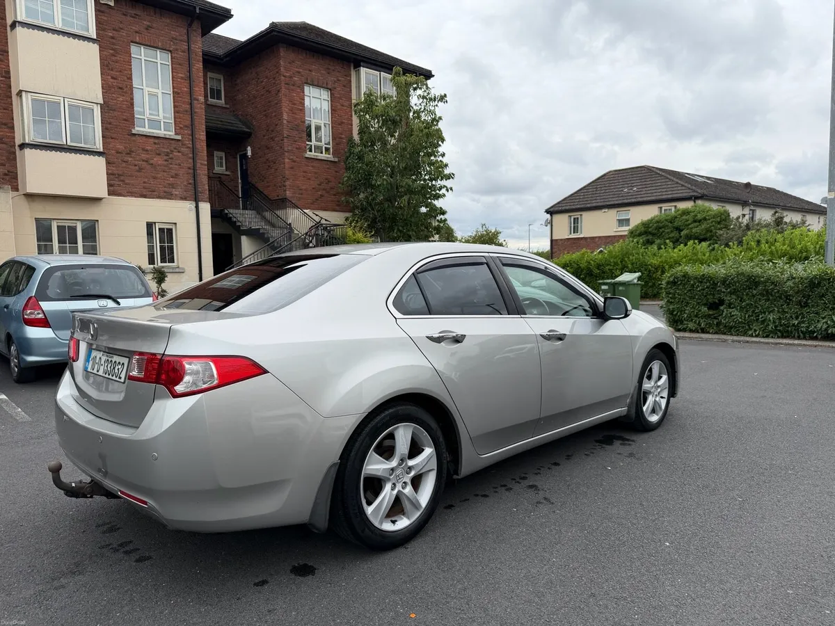 Honda Accord 2.2 Diesel Automatic - Image 4