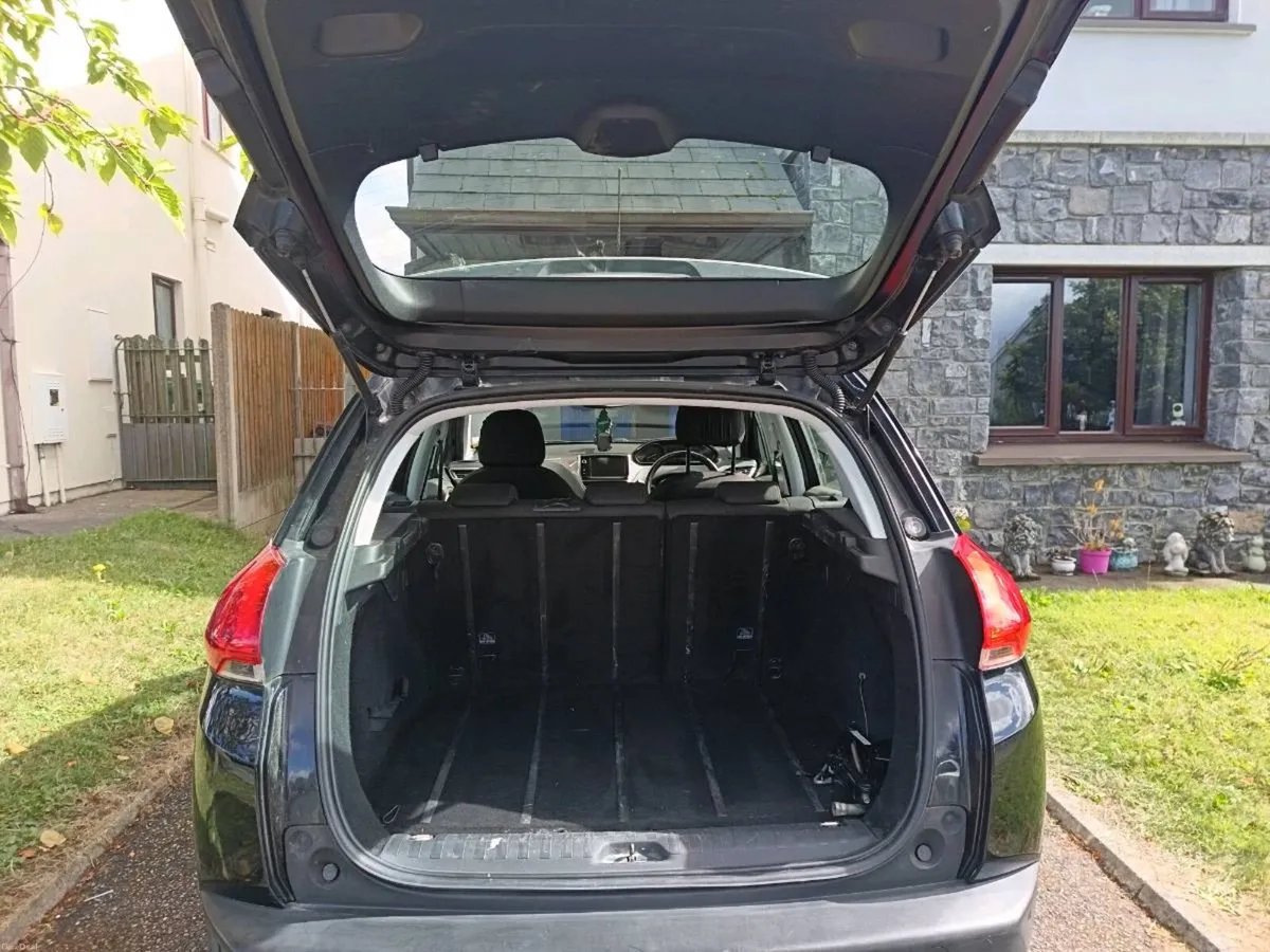 Peugeot 2008    215 model - Image 4