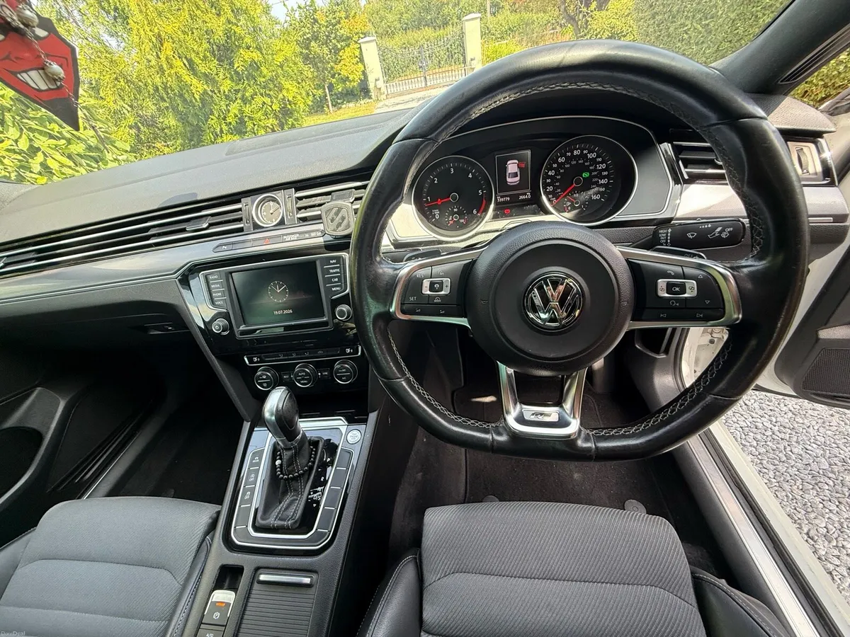 2015 Volkswagen Passat R-Line 2.0 Diesel Automatic - Image 6