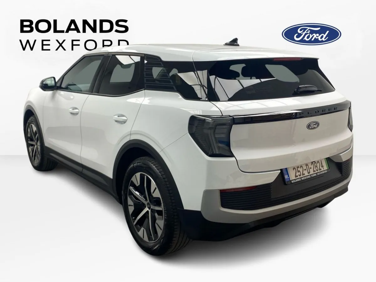 Ford Explorer Select 77kWh Extended Range RWD - Image 3