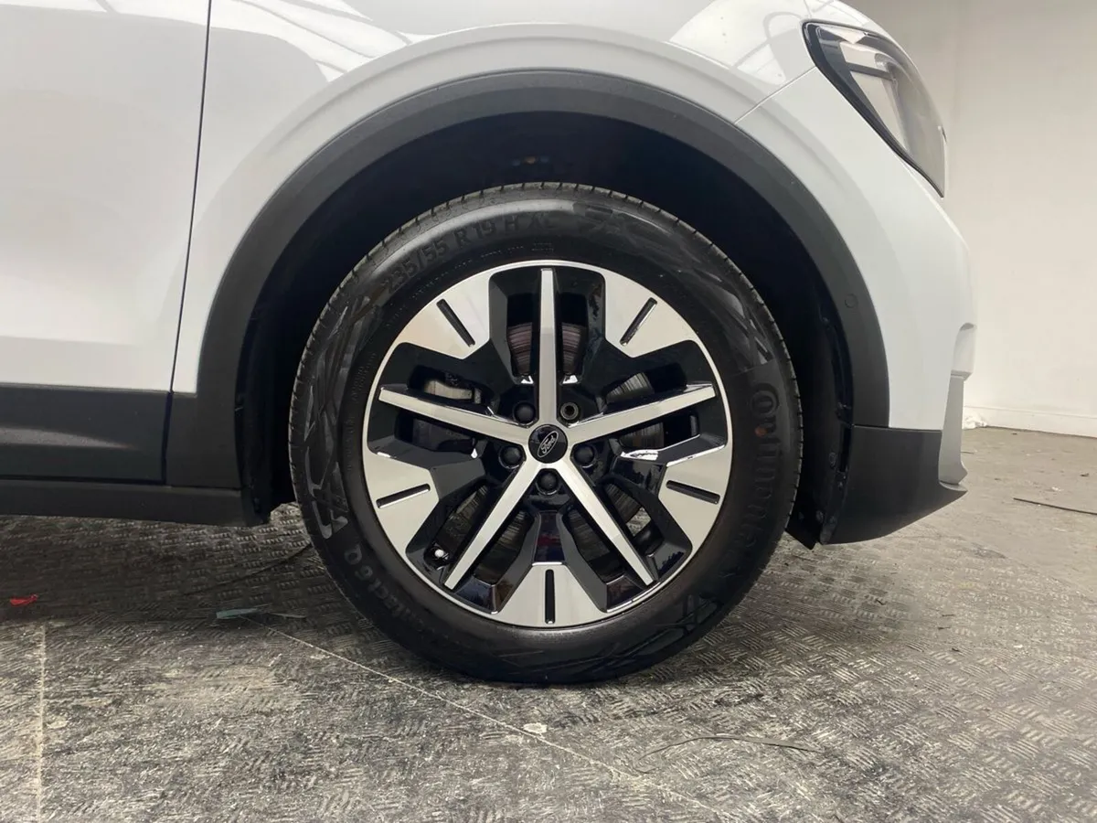 Ford Explorer Select 77kWh Extended Range RWD - Image 5