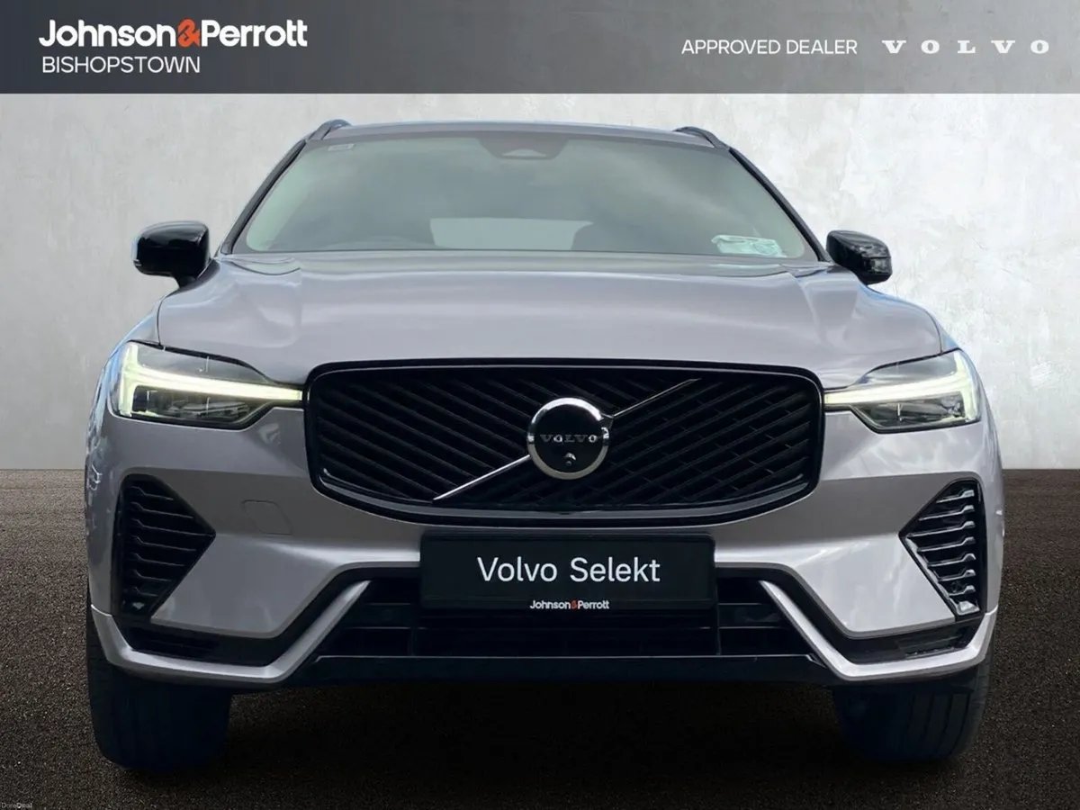 Volvo XC60 T6 350bhp AWD PHEV Plus Dark - Aurora S - Image 4