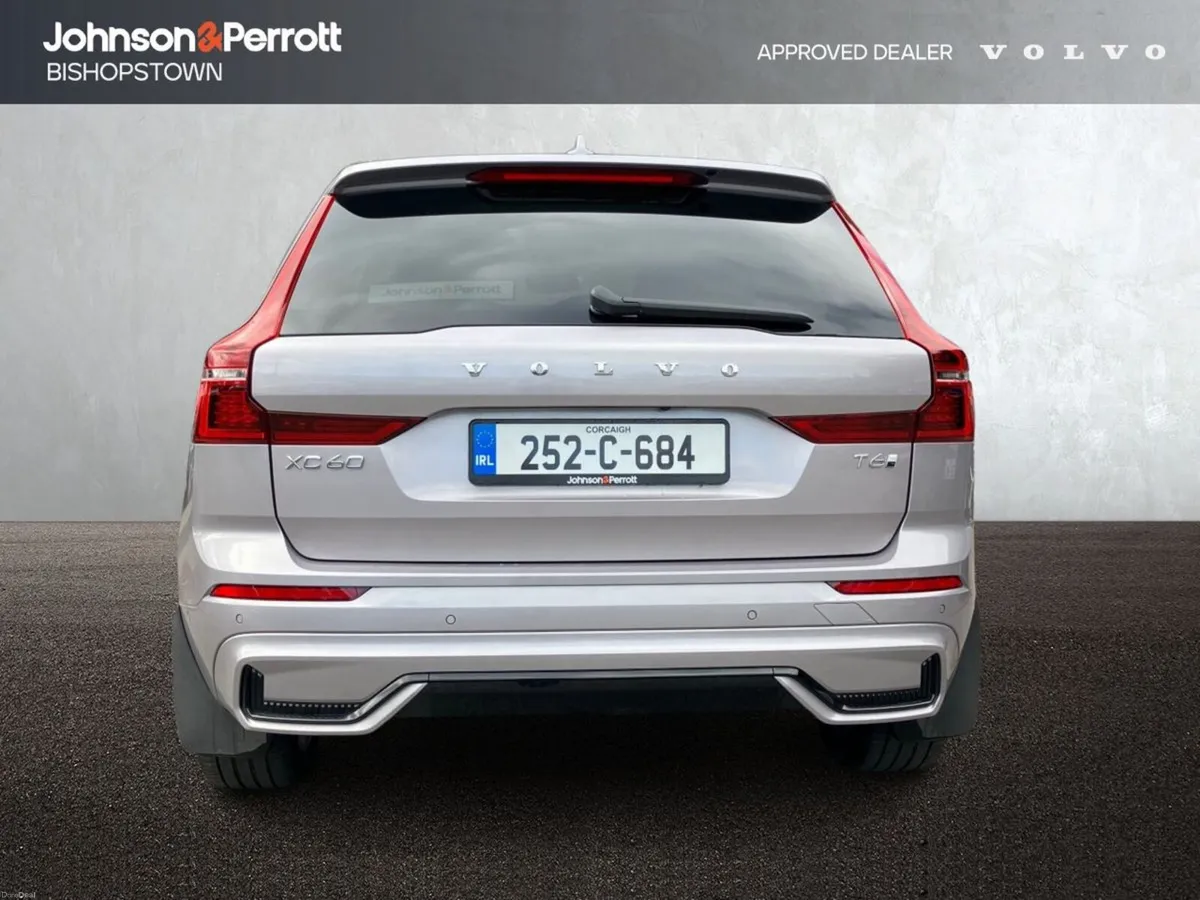 Volvo XC60 T6 350bhp AWD PHEV Plus Dark - Aurora S - Image 6