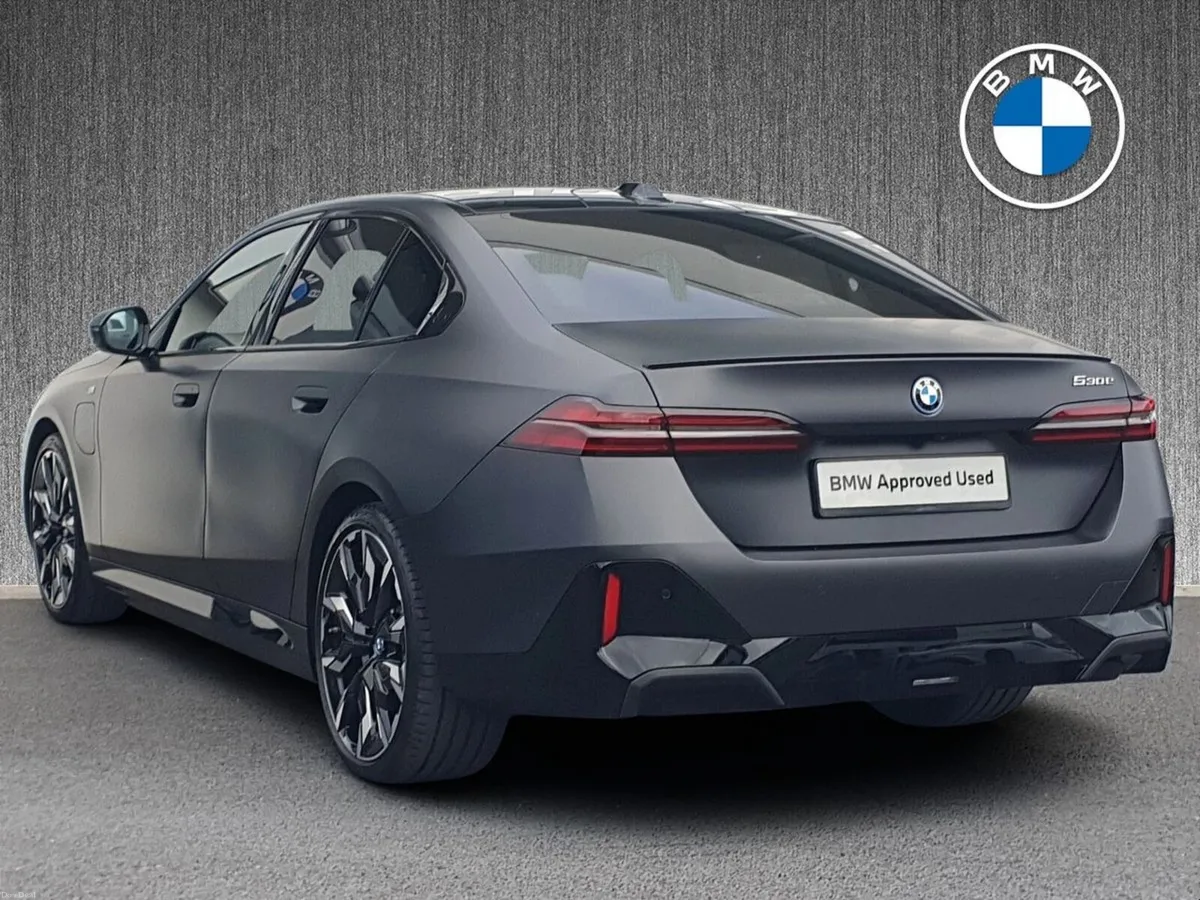 BMW 5-Series 530e M Sport - Image 2