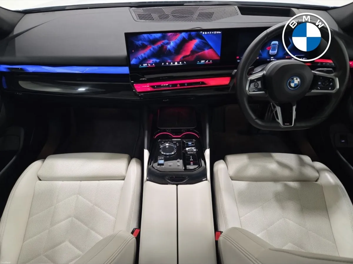 BMW i5 eDrive40 M Sport Pro Saloon - Image 4