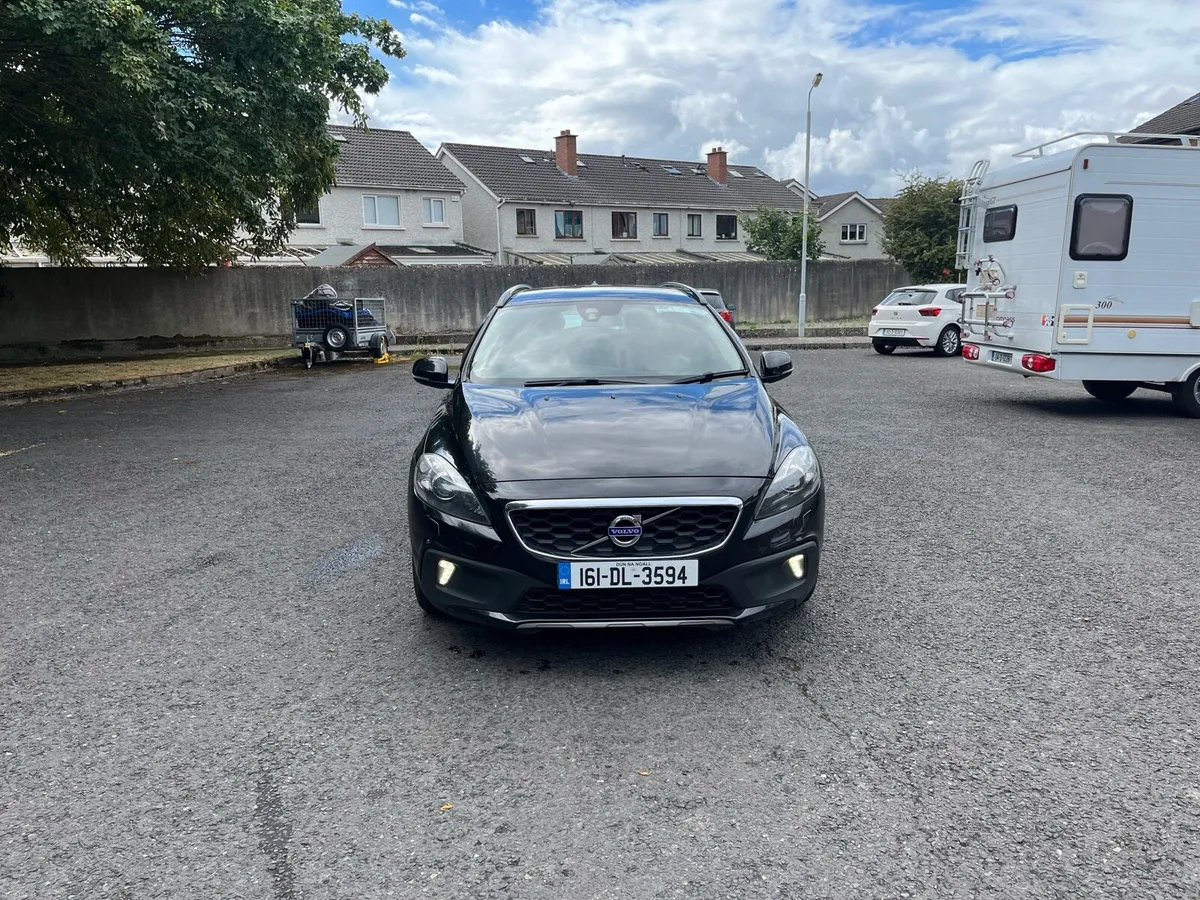 2016 Volvo V40 Cross country - Image 3