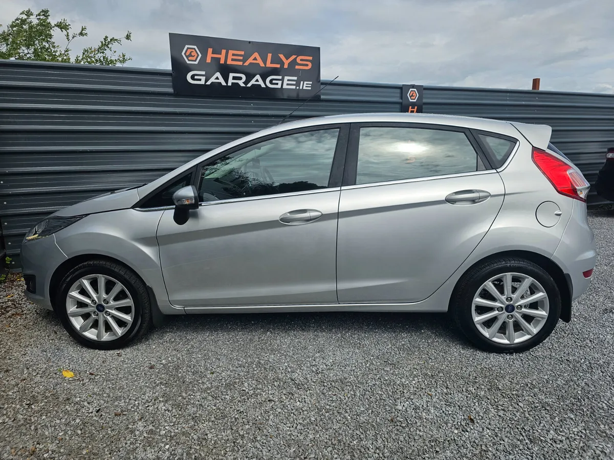 2017 Ford Fiesta Petrol Titanium - Image 6