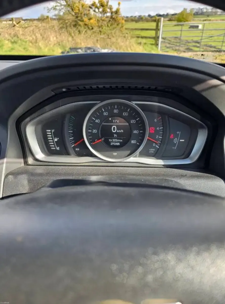 Volvo xc60 4×4 - Image 6