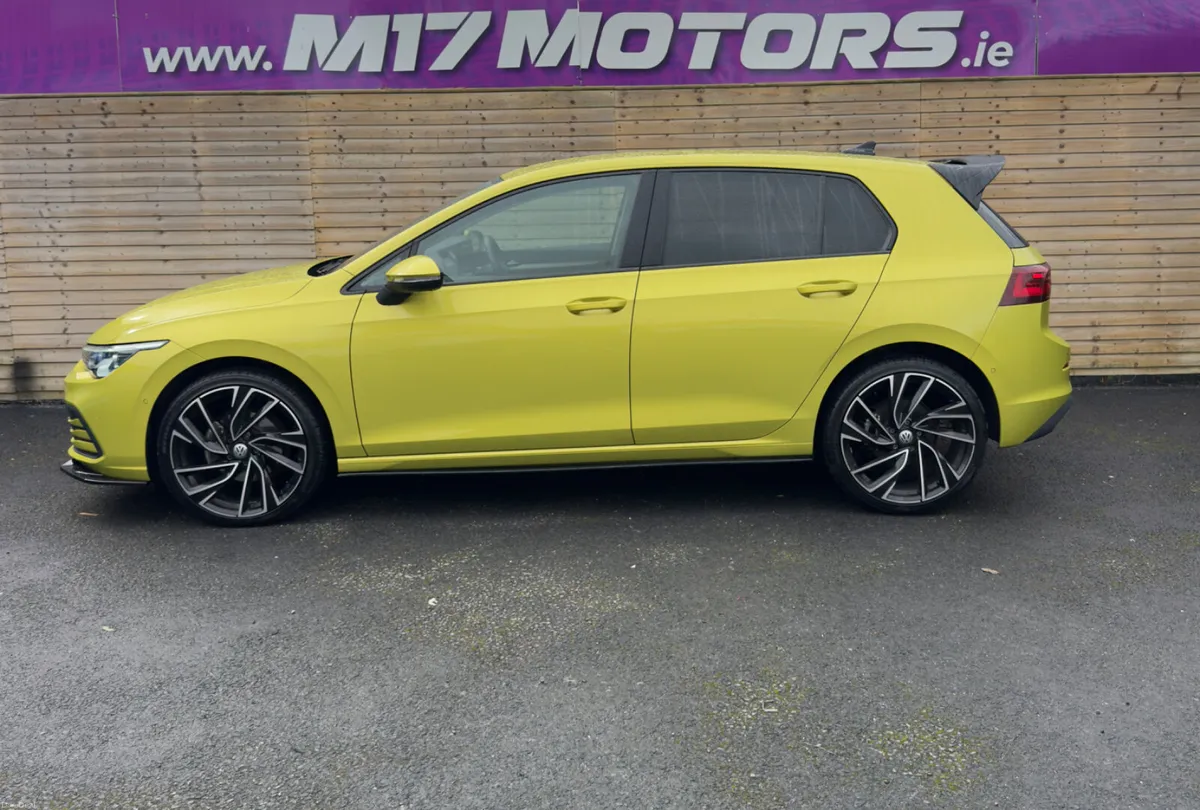 2022 VW Golf, Style DSG, BodyKit - Image 2