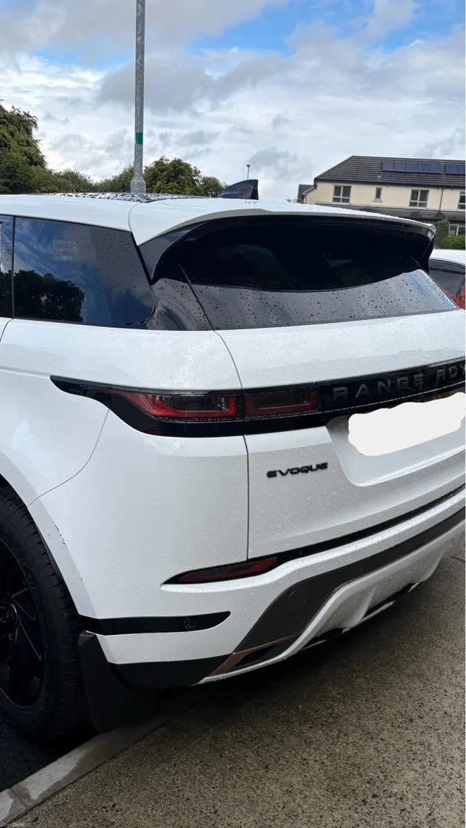 2022 Range Rover Evoque R-Dynamic SE - Image 4
