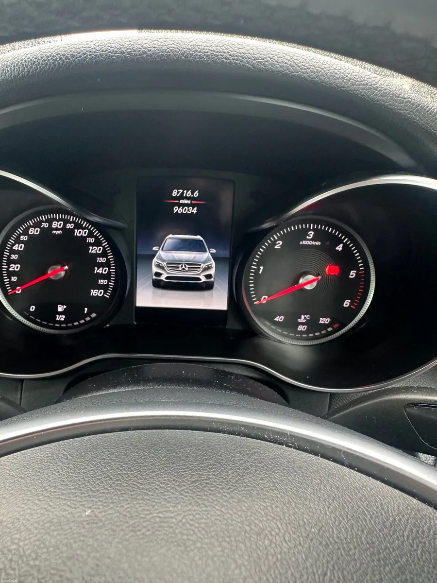 Mercedes-Benz 220 2018 - Image 1