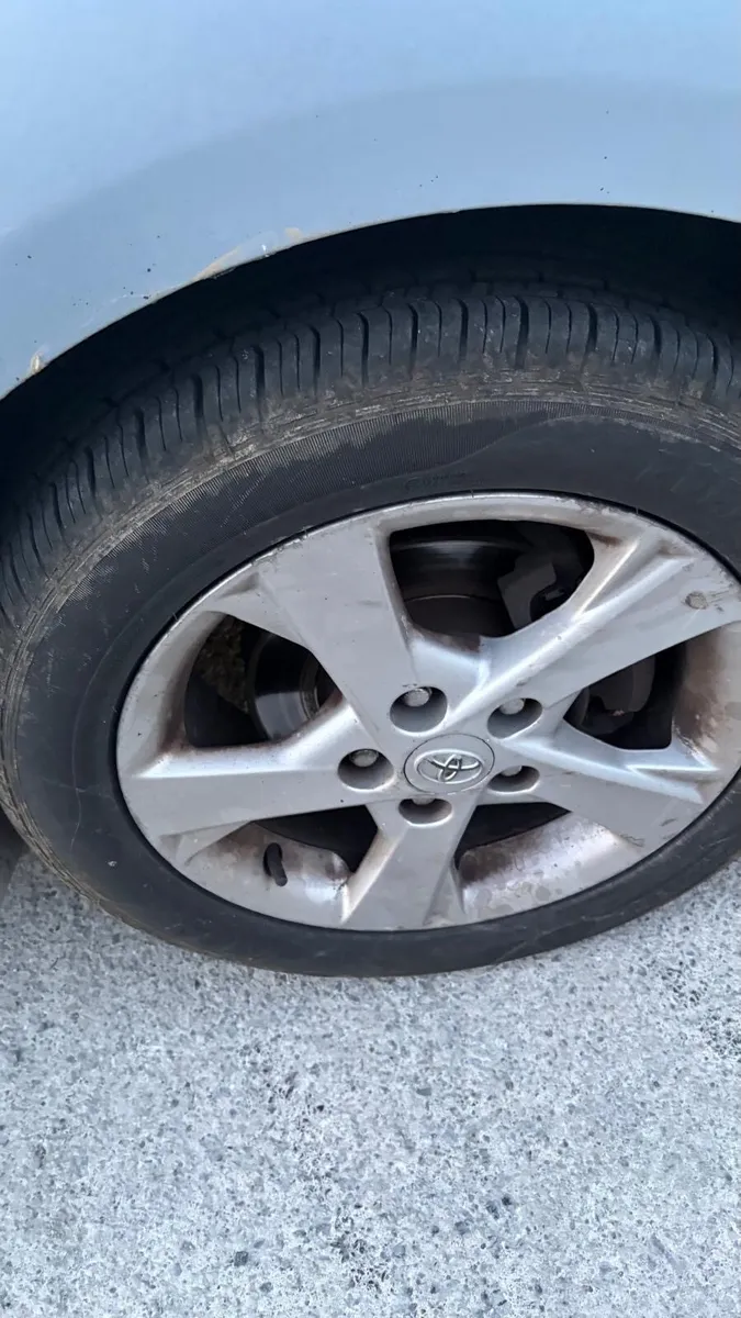 Toyota Corolla - Image 3