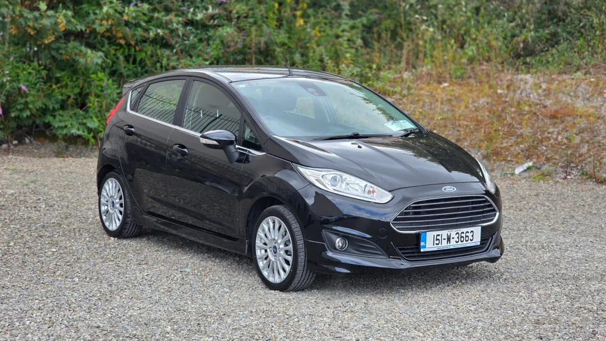 2015 Ford Fiesta Automatic - Image 1