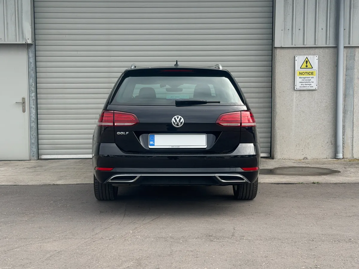 2021 Volkswagen Golf 1.4 TSI DSG Highline estate - Image 5
