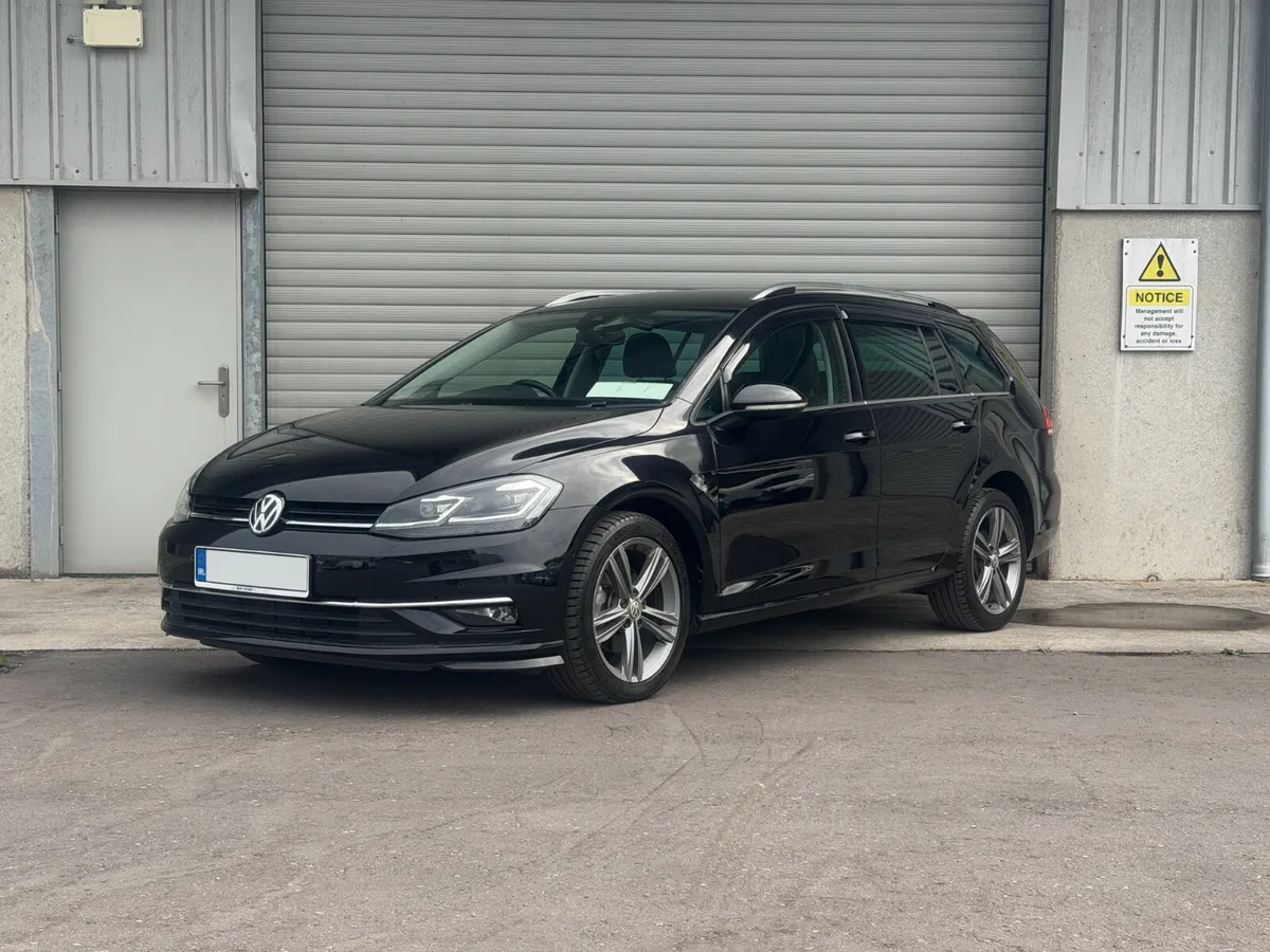 2021 Volkswagen Golf 1.4 TSI DSG Highline estate - Image 3
