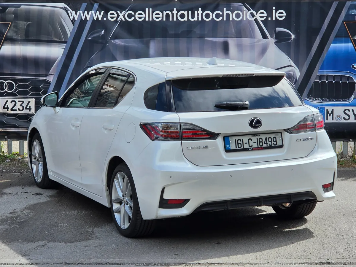 Lexus CT200h 2016 PEARL WHITE HYBRID IMMACULATE! - Image 3