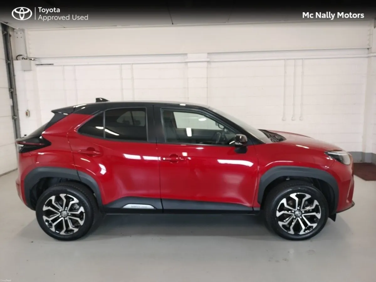 Toyota Yaris Cross 232 LUNA SPORT - Image 3