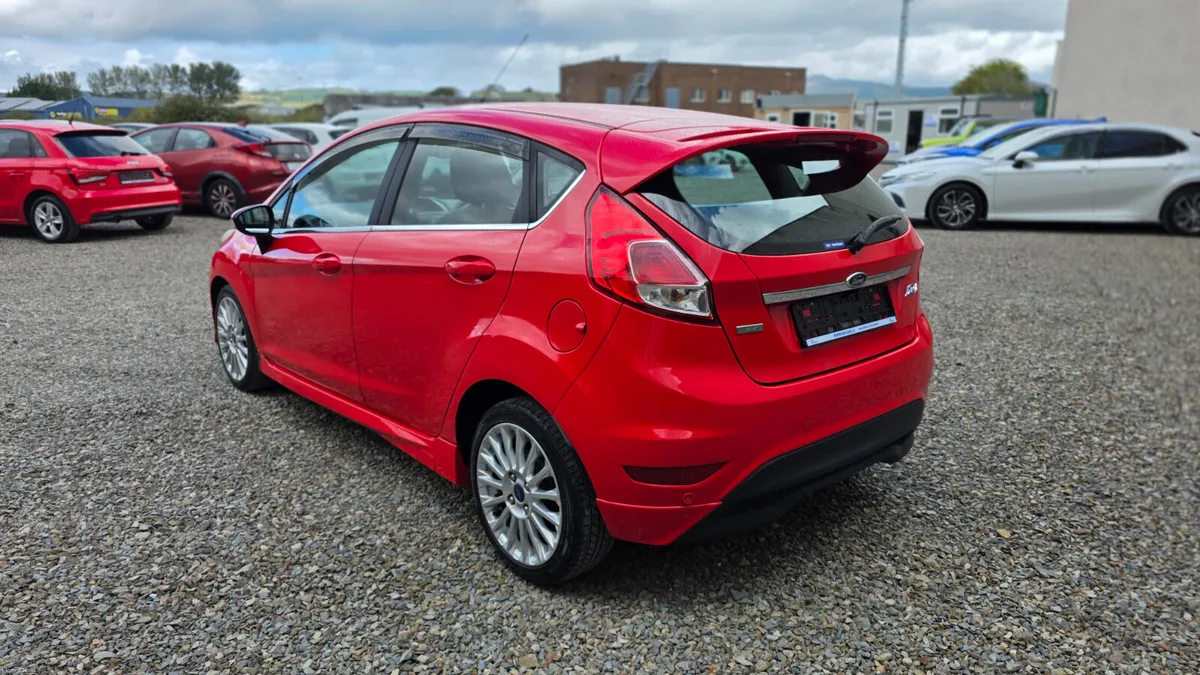 2015 Ford Fiesta Automatic - Image 6