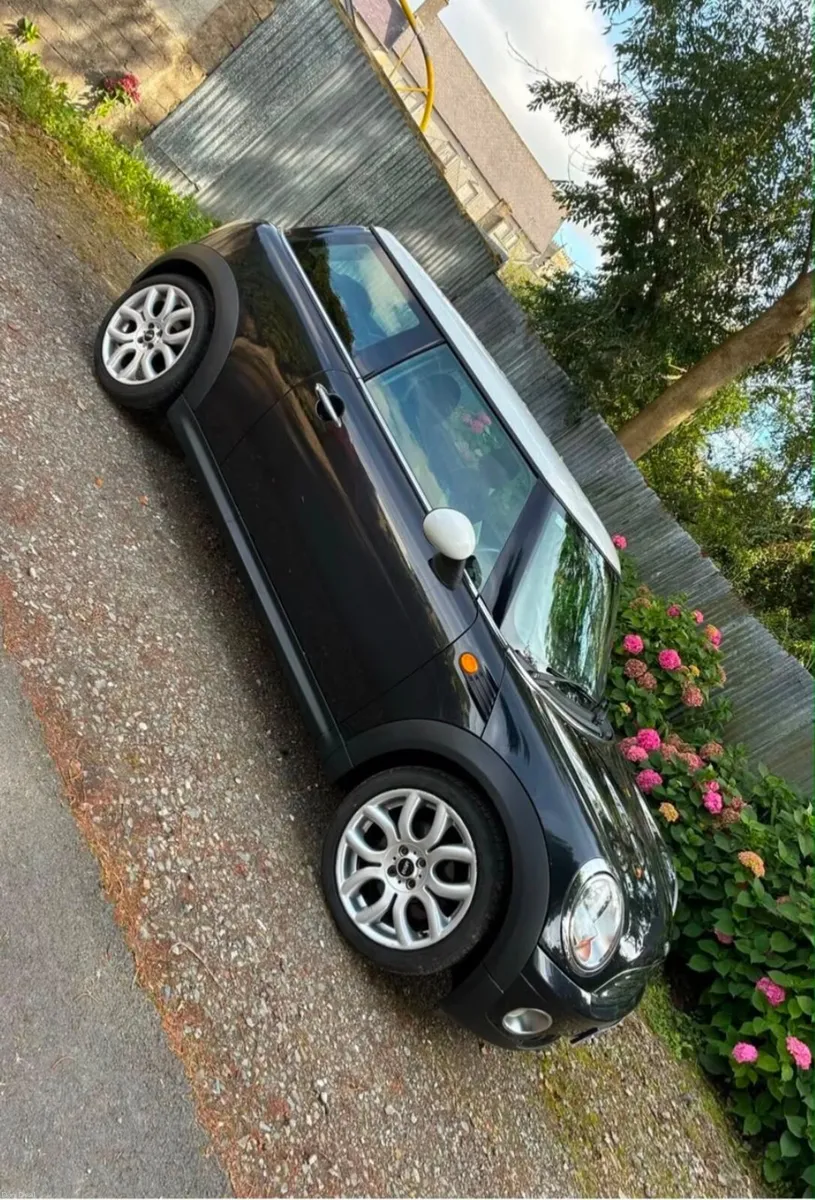 Mini Cooper 2007 - Image 1