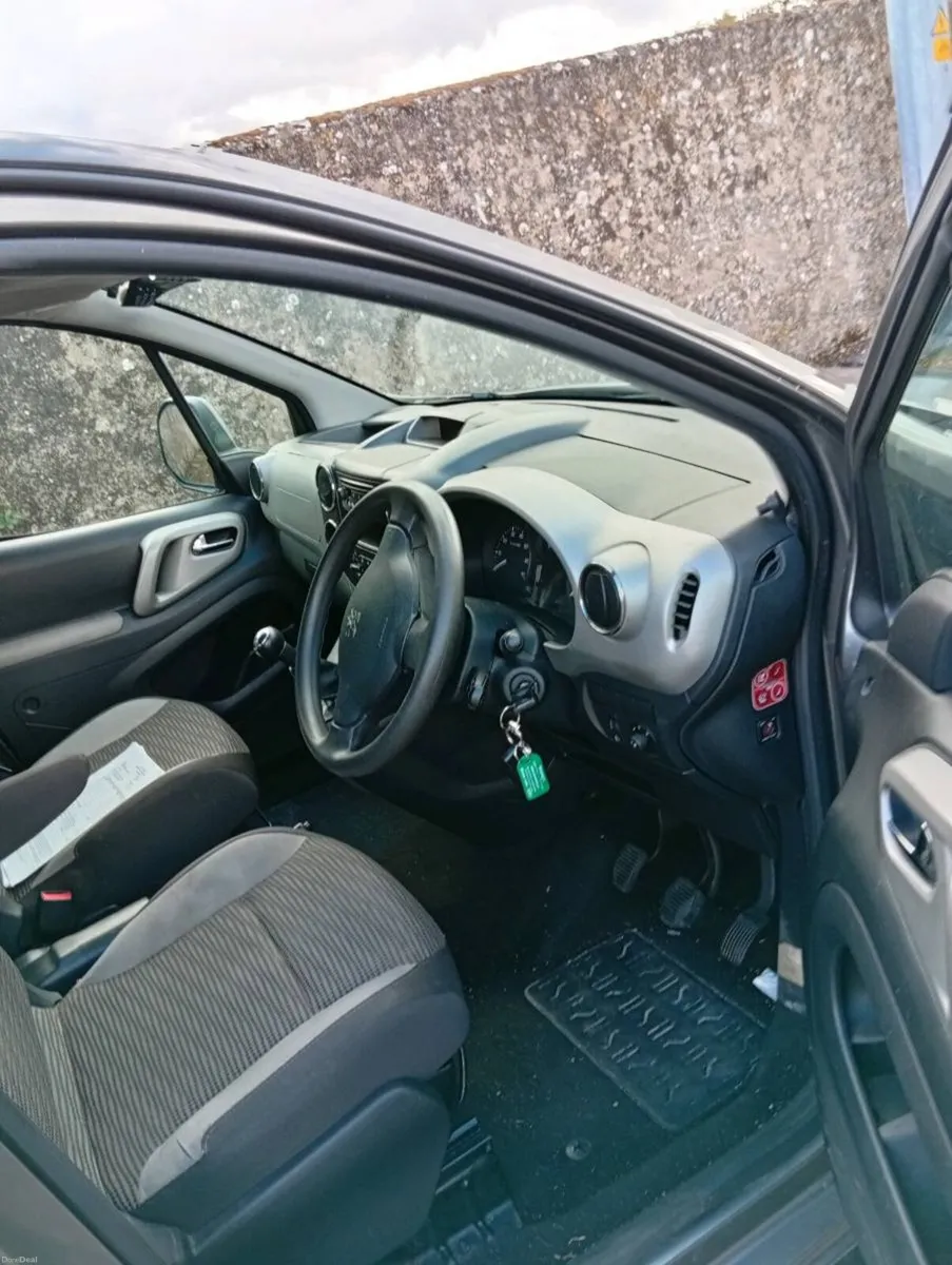 Car Peugeot Horizon Wheelchair accessible - Image 2