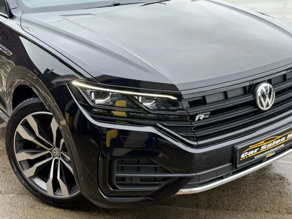 Volkswagen Touareg V6 BLACK EDITION TDI - Image 6