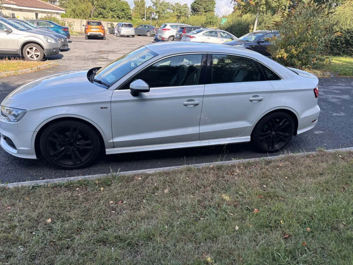 Audi A3 1.6 TDI 110 S LINE 4DR - Image 6