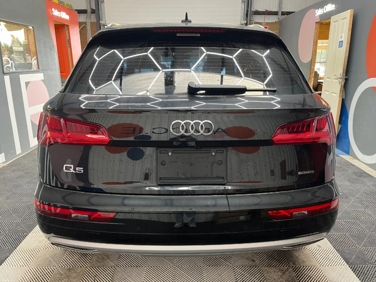 Audi Q5 2019 AUDI Q5 AUTOMATIC 2.0 40 TDI QUATTRO - Image 4