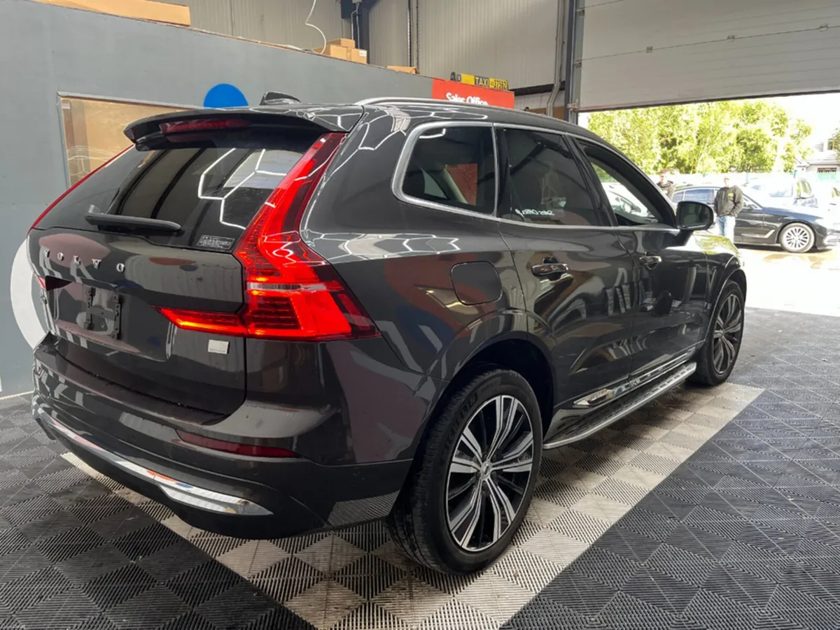 Volvo XC60 2022 VOLVO XC60 RECHARGE PLUS T6 AWD PL - Image 3