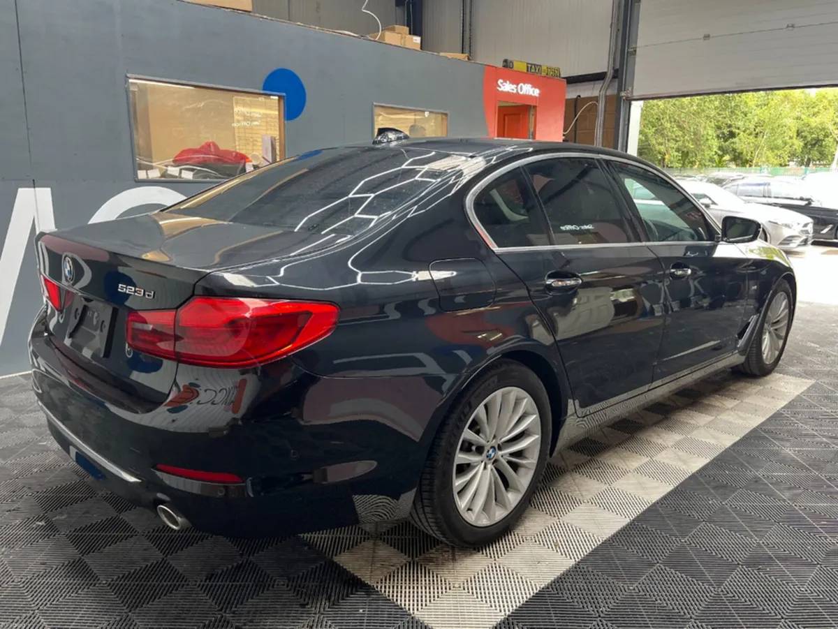 BMW 5-Series 2017 BMW 5 SERIES 4D 523D LUXURY AUTO - Image 3