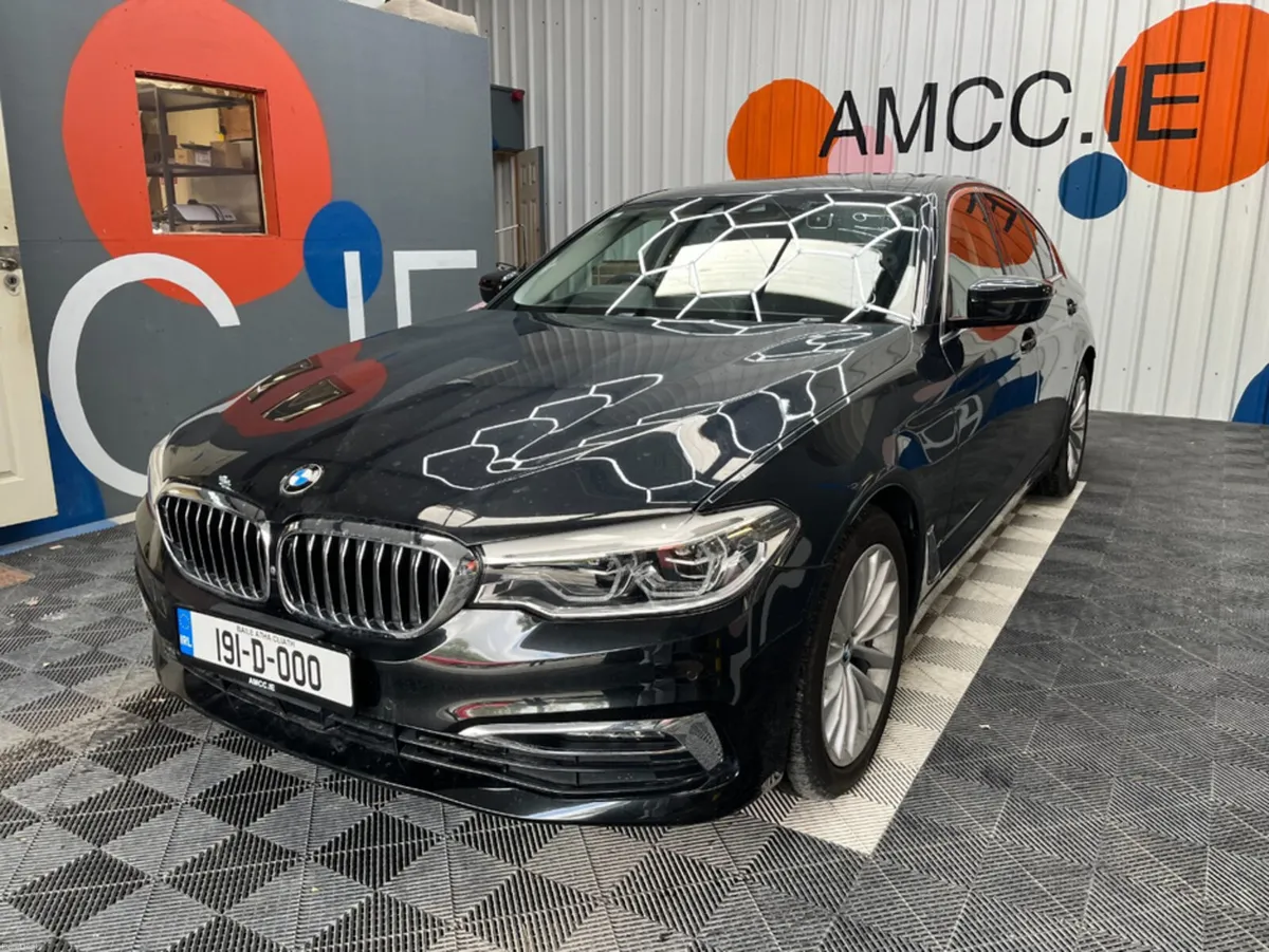 BMW 5-Series 2019 BMW 523D LUXURY 2.0 AUTOMATIC / - Image 6