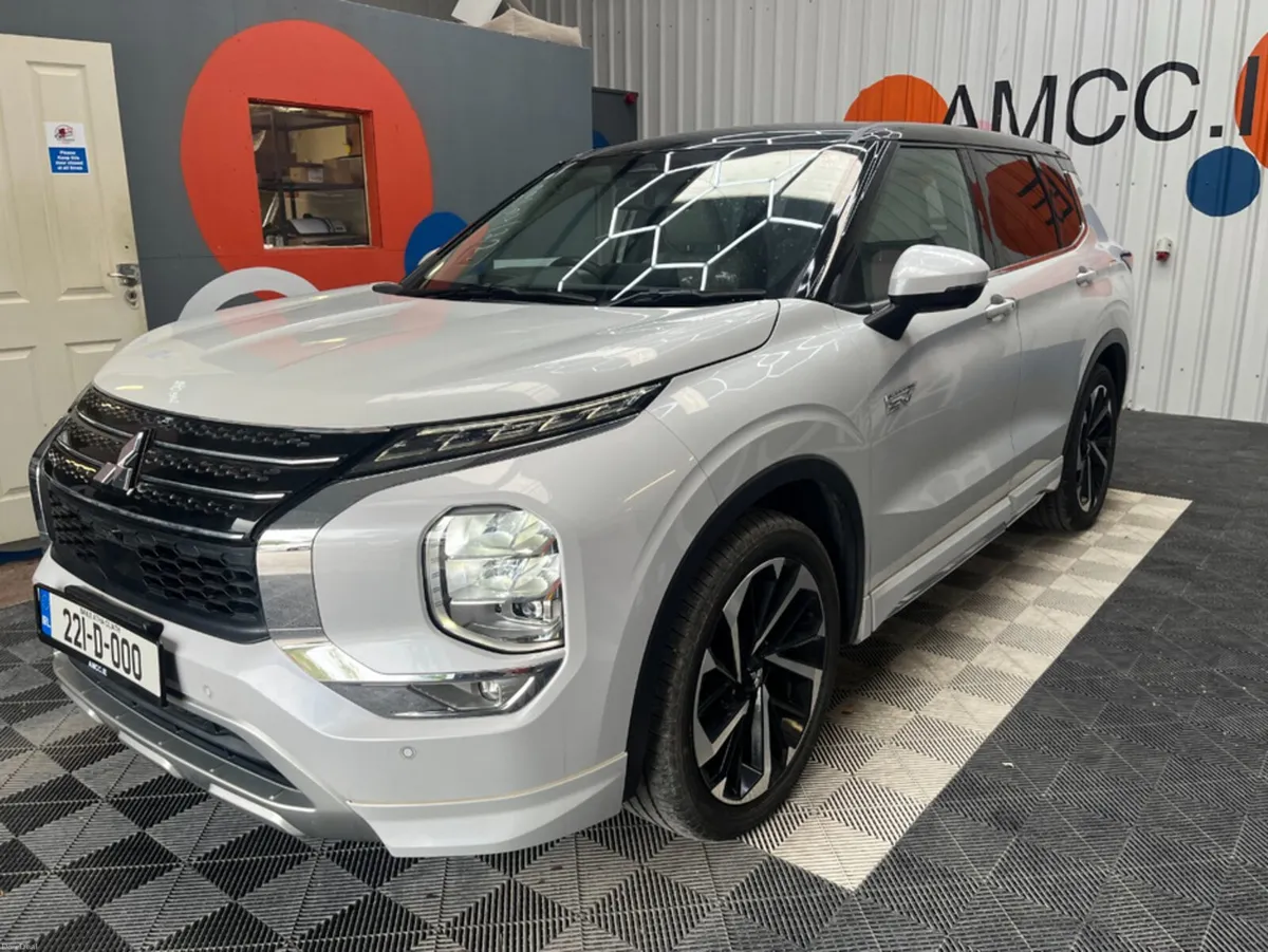 Mitsubishi Outlander 2023 MITSUBISHI OUTLANDER PHE - Image 6