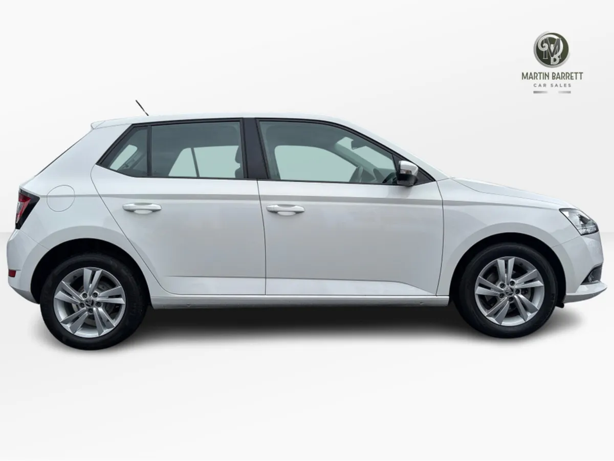Skoda Fabia AMBITION 1.0 MPI 75HP 4DR - Image 2