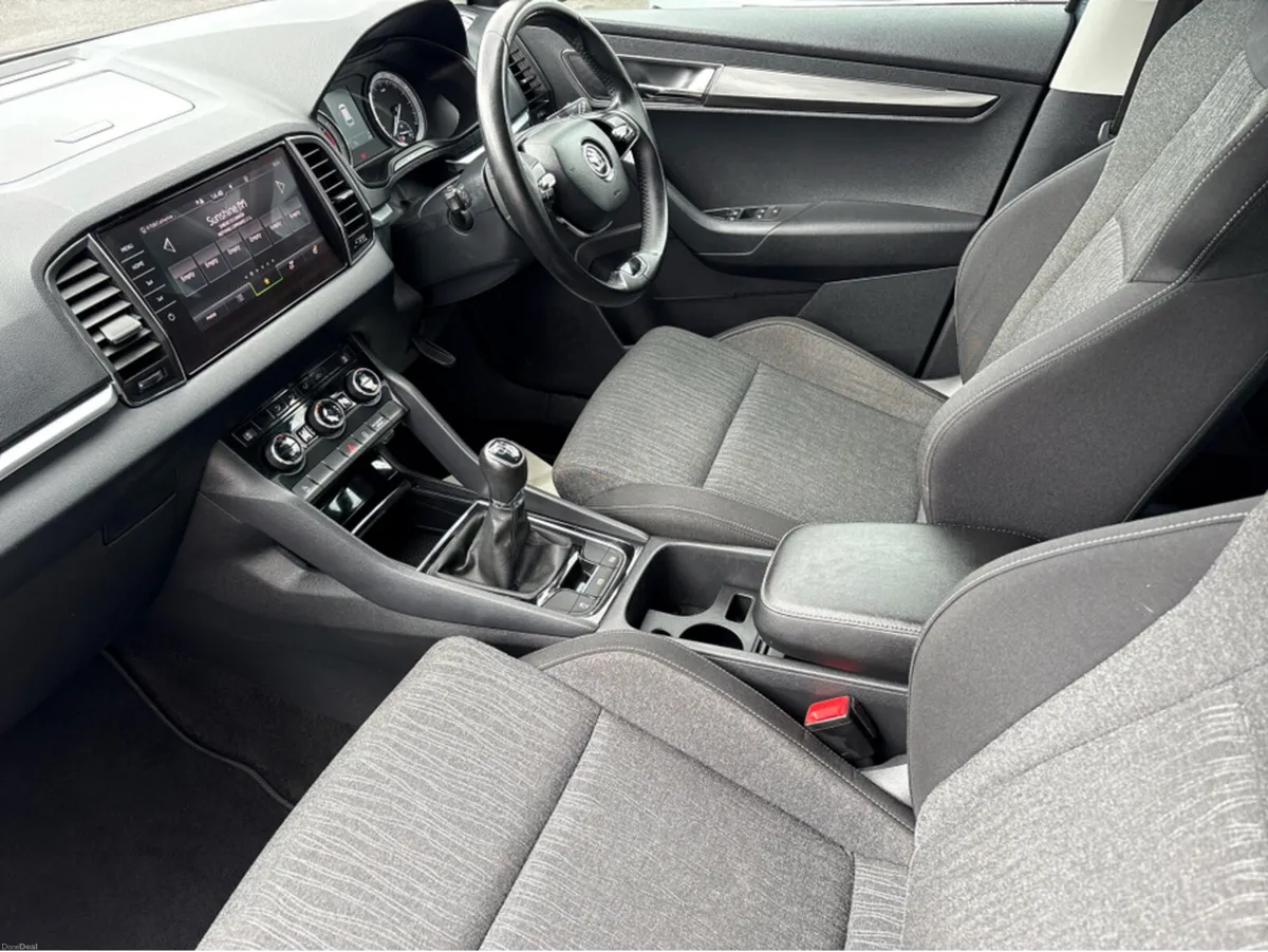 Skoda Karoq STYLE 1.5 TSI 150HP 4DR - Image 5