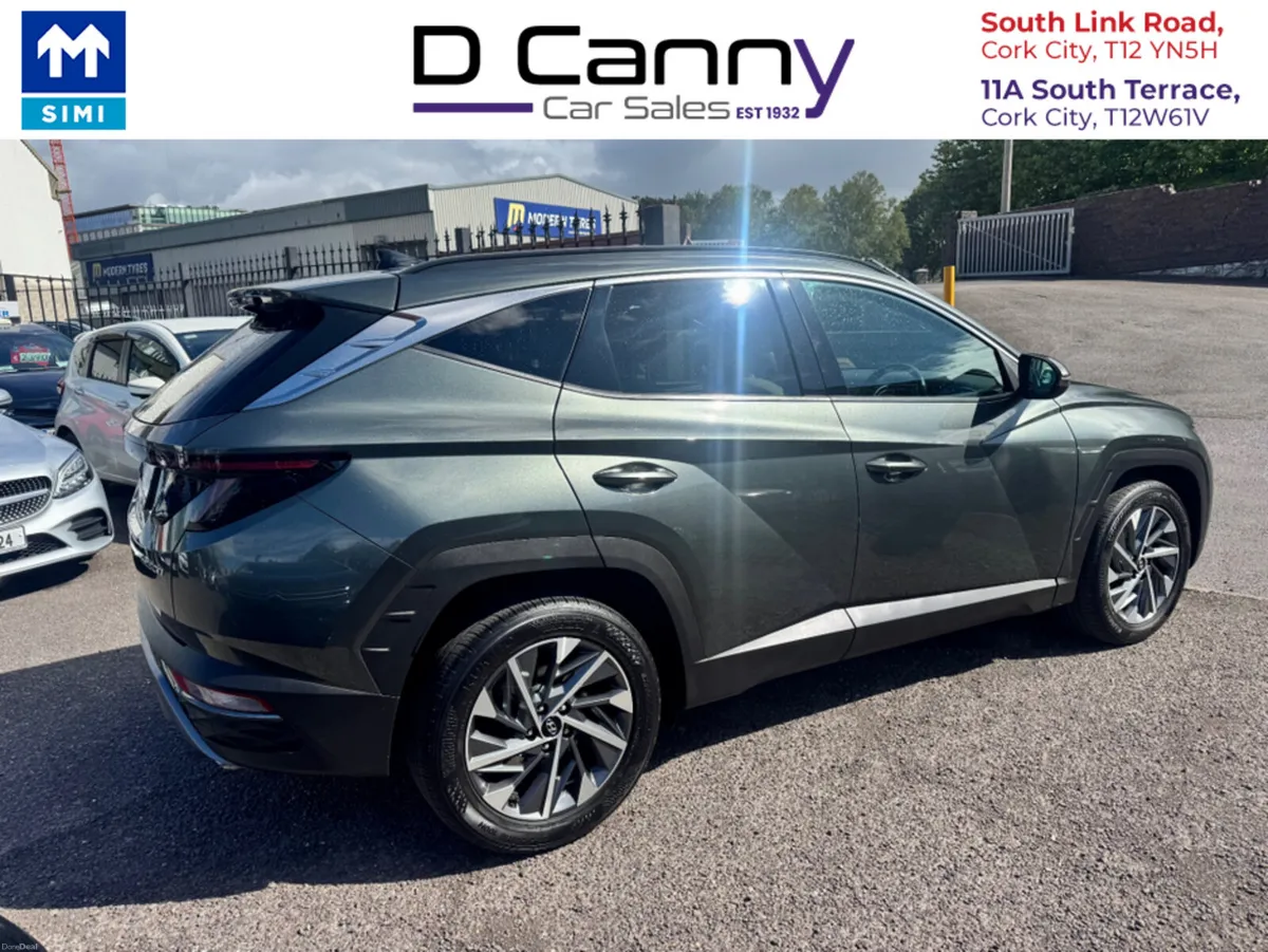 Hyundai Tucson EXECUTIVE PLUS 5DR DIESEL - Image 6