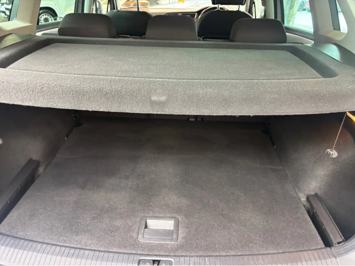 Volkswagen Tiguan CL 2.0 TDI MANUAL 6SPEED FWD 150 - Image 5